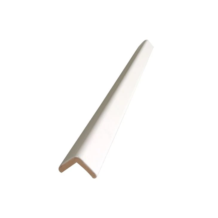 Molde de canto de madeira preparado branco