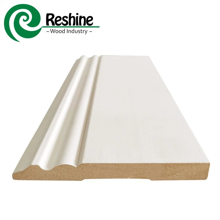 Moldura de rodapé de MDF com primer branco