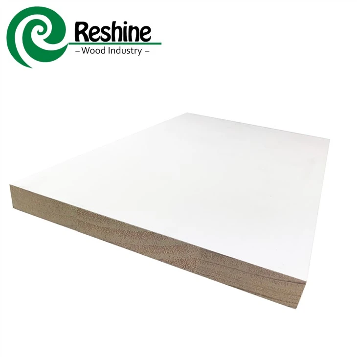 Molduras de pinho com articulação de dedo